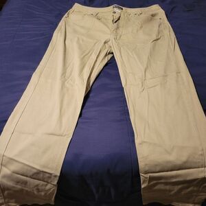 MEMEBERS MARK KHAKI JEANS. MENS 38X32.